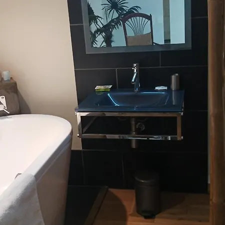 Centre Apartment *