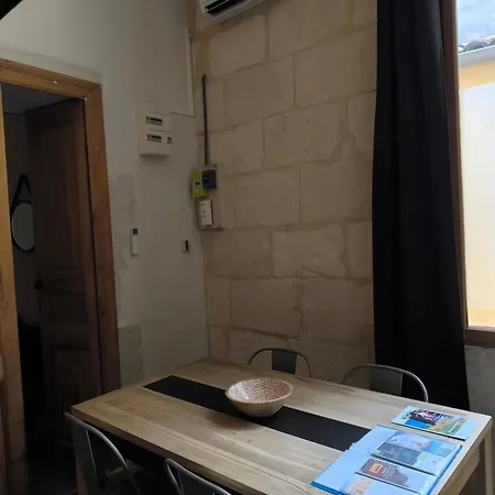 Centre Apartment *