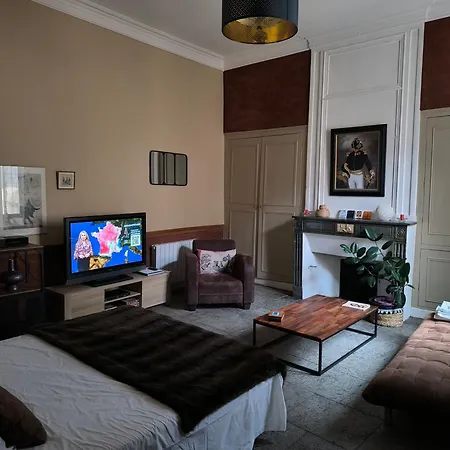 Apartment Centre